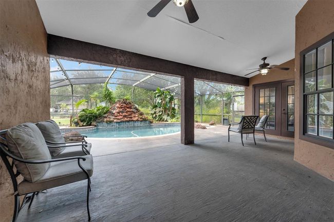 Huge Lanai under cover | Image 32