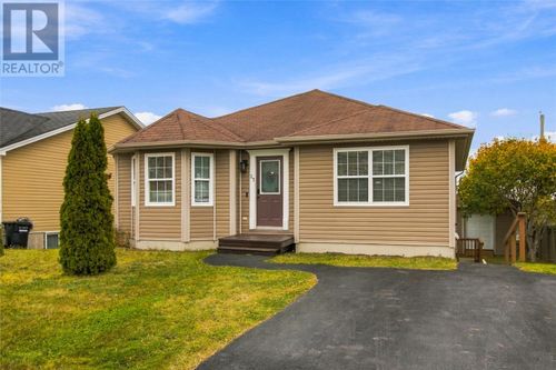 37 Kincaid St, St. John's, NL, A1A6A5 | Card Image