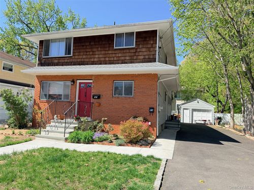 2nd-fl-95 Graywood Rd, Port Washington, NY, 11050-1537 | Card Image