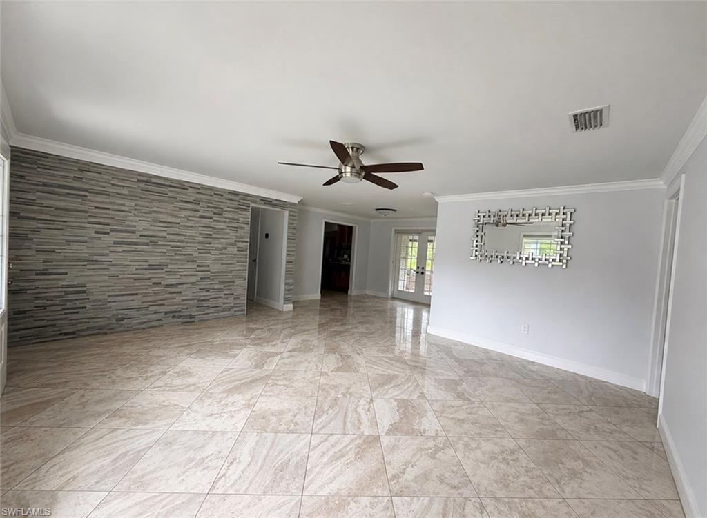Residential in NAPLES 3