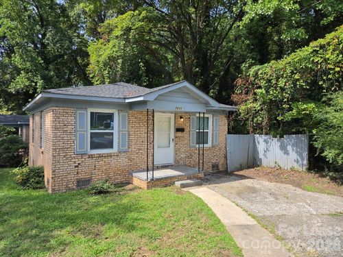 1-2835 Willow St, Charlotte, NC, 28208-5954 | Card Image