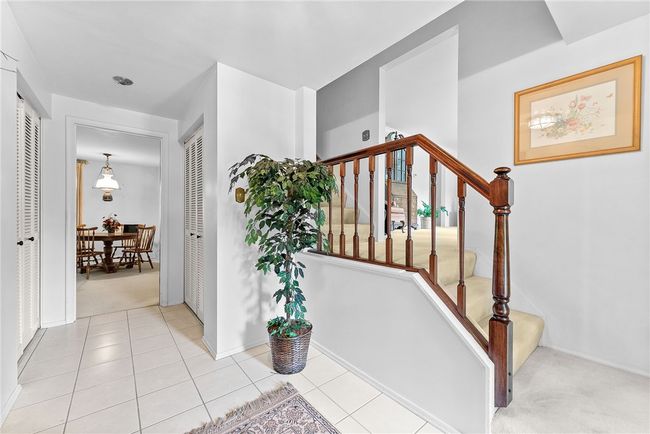 1467 Meteor Cir, House other with 3 bedrooms, 3 bathrooms and 2 parking in Upper St. Clair PA | Image 6