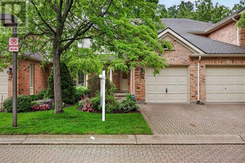 34-810 Maitland St, London, ON, N5Y5K3 | Card Image