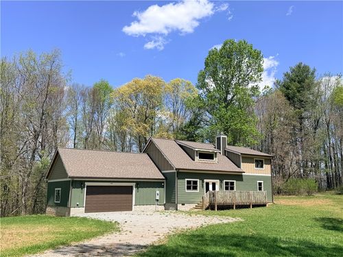 486 Hunter Lysik Way, Laurel Springs, NC, 28644-8820 | Card Image