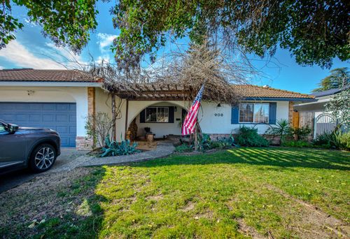 908 Wendell Way, Woodland, CA, 95695-4546 | Card Image