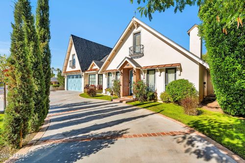 4402 E Turney Ave, Phoenix, AZ, 85018-4340 | Card Image