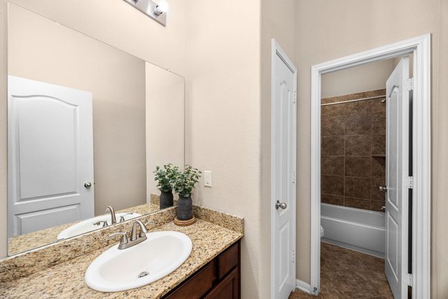 8215 Paddle Rock Ln, House other with 5 bedrooms, 4 bathrooms and 3 parking in Rosenberg TX | Image 32