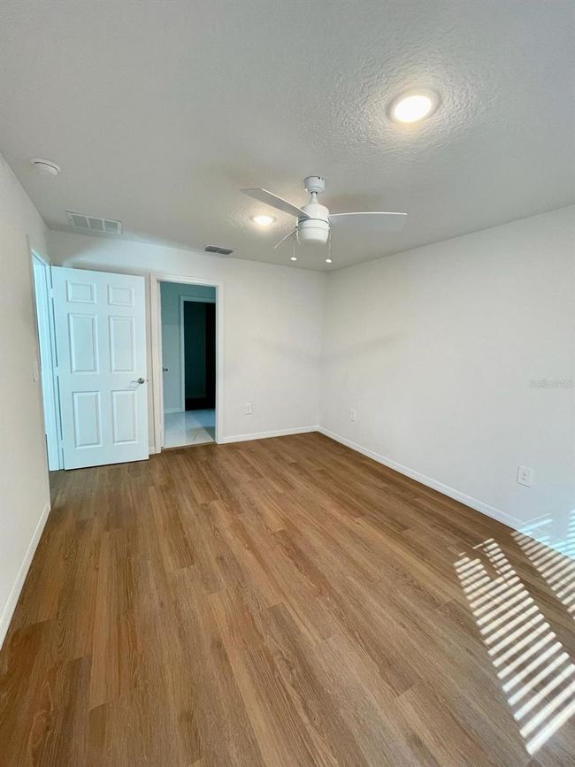 404 St Johns Ln, House other with 4 bedrooms, 2 bathrooms and null parking in POINCIANA FL | Image 11