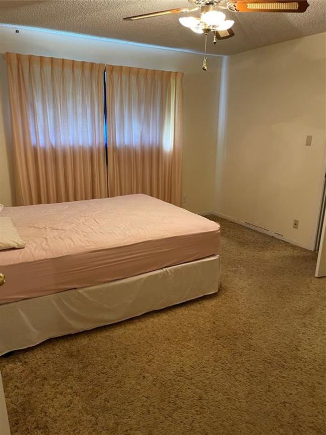 Primary Bedroom | Image 12