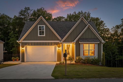 620 Nature Trl, Soddy Daisy, TN, 37379-7709 | Card Image
