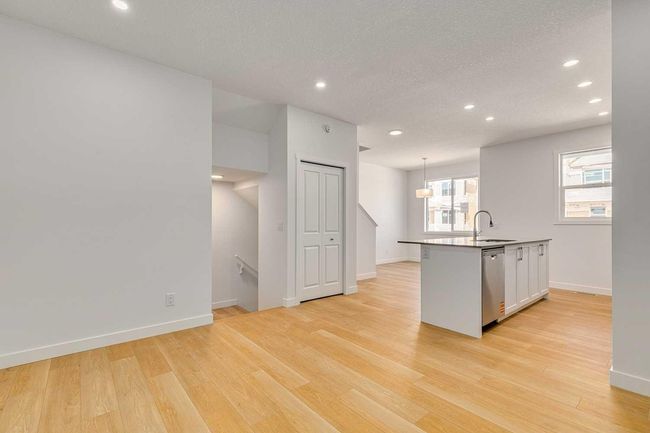 303 - 65 Belvedere Pt Se, Townhouse with 2 bedrooms, 3 bathrooms and 2 parking in Calgary AB | Image 5