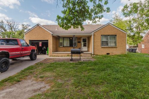 698 Prairie Park, Wichita, KS, 67218 | Card Image