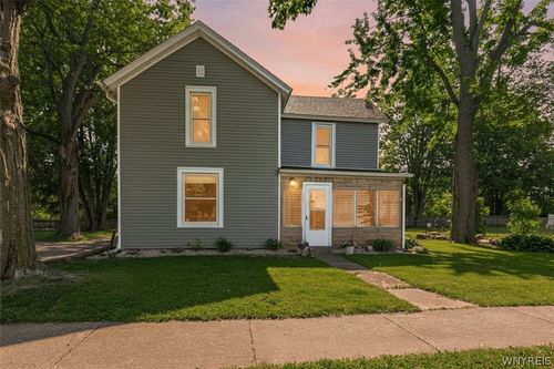 256 Washington St, Wilson, NY, 14172-9670 | Card Image