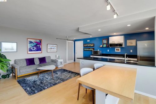 apt-5f-2550 Dana St, Berkeley, CA, 94704-2866 | Card Image