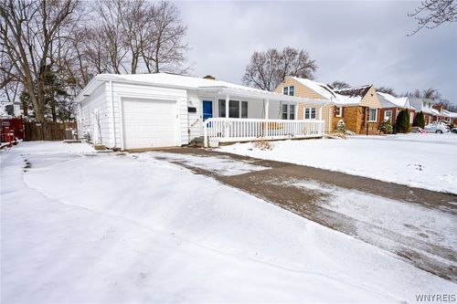 242 Wellington Ave, Tonawanda, NY, 14223-2516 | Card Image