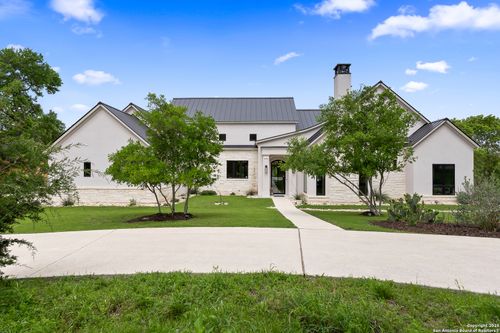 11207 Paraiso Blf, Boerne, TX, 78006-8645 | Card Image