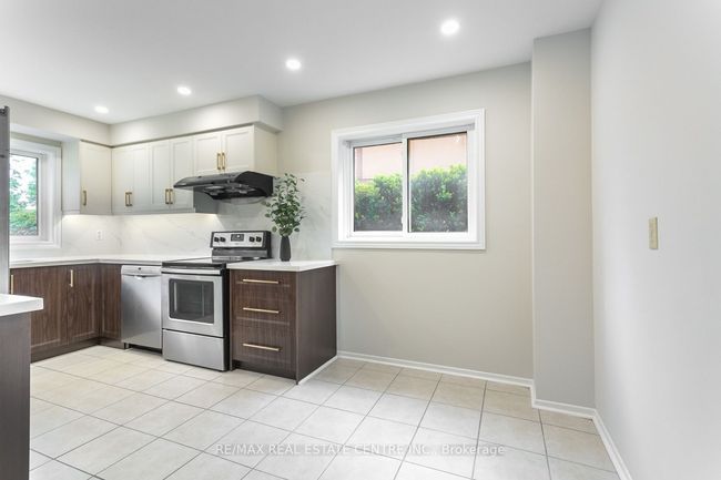 7221 Promenade Danton, House other with 5 bedrooms, 4 bathrooms and 4 parking in Mississauga ON | Image 5