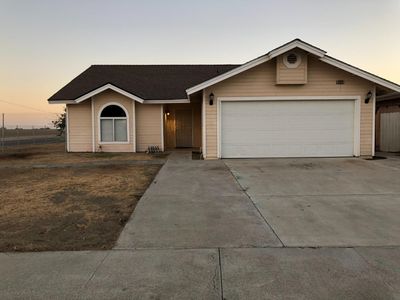 20211 5th Street, House other with 3 bedrooms, 0 bathrooms and null parking in Stratford CA | Image 1