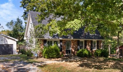 2036 Dinsmore Rd, House other with 3 bedrooms, 2 bathrooms and 1 parking in Clarksville TN | Image 2