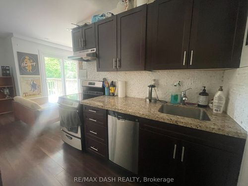 202-141 Admiral Rd, Toronto, ON, M5R2L7 | Card Image