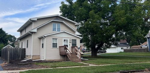 141 N Lord Ave, Carpentersville, IL, 60110-1820 | Card Image