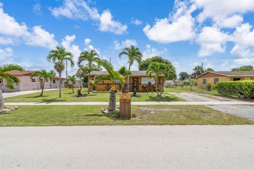 650 Nw 3rd Ave, Deerfield Beach, FL, 33441-1716 | Card Image