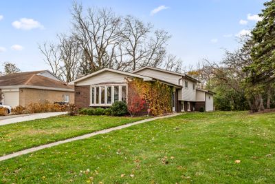 1050 Devonshire Court, House other with 4 bedrooms, 3 bathrooms and 2 parking in Highland Park IL | Image 2