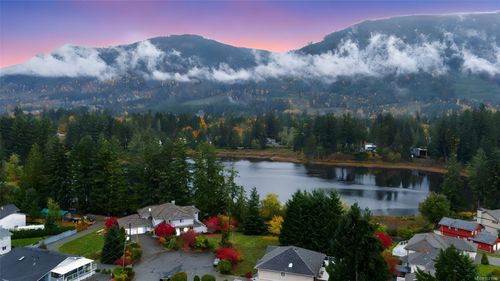 423 Scholey Cres, Lake Cowichan, BC, V0R2G1 | Card Image