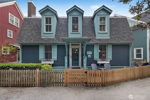 24 Fireside Ln, Pacific Beach, WA, 98571-5032 | Card Image