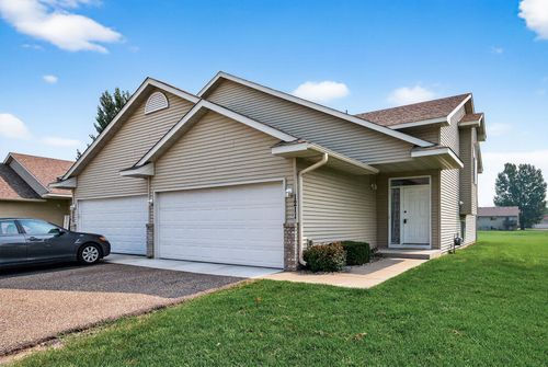 1211 3rd St S, Princeton, MN, 55371-1888 | Card Image
