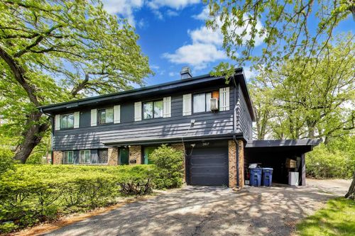 2617 Summit Ave, Highland Park, IL, 60035-1323 | Card Image