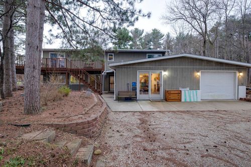 N7827 Kettle Moraine Dr, Whitewater, WI, 53190-4223 | Card Image