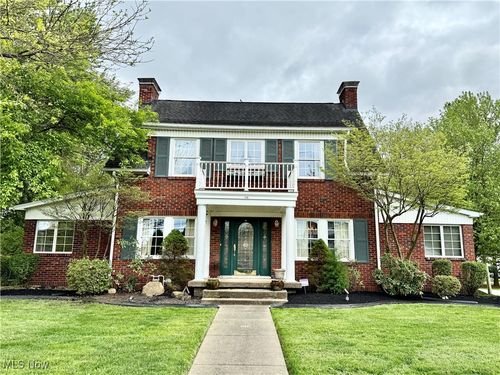 719 W Broad St, Newton Falls, OH, 44444-1215 | Card Image