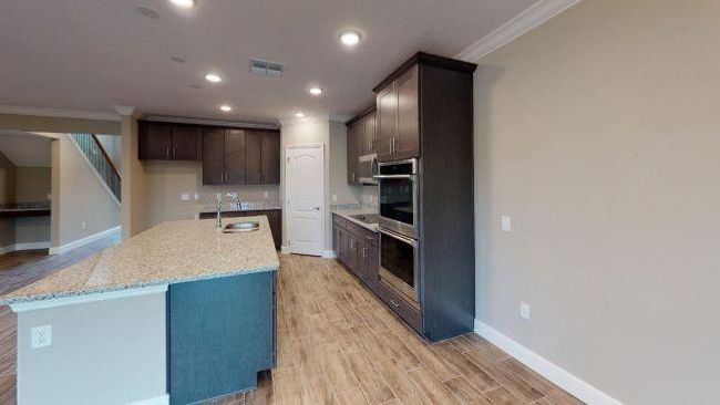 Model home - actual features may vary. | Image 5