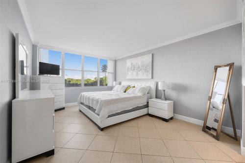 apt-2b-7441 Wayne Ave, Miami Beach, FL, 33141-2539 | Card Image