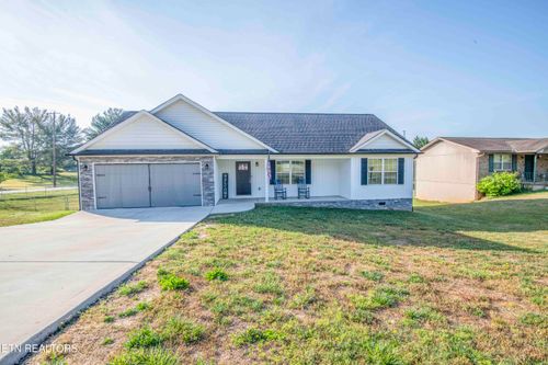103 Scenic View Dr, Corryton, TN, 37721-5117 | Card Image