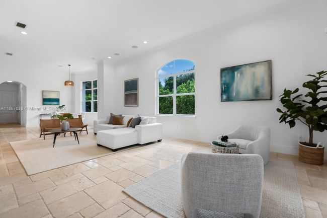 5837 Sw 102 Nd St, House other with 6 bedrooms, 6 bathrooms and null parking in Pinecrest FL | Image 20