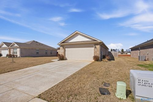 122 Domingues Ave, Meridianville, AL, 35759-3801 | Card Image