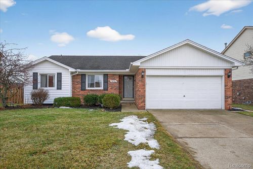 28720 Bingham Dr, Chesterfield, MI, 48047-3739 | Card Image