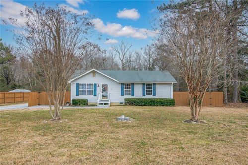 12189 Smiths Neck Rd, Carrollton, VA, 23314-3801 | Card Image