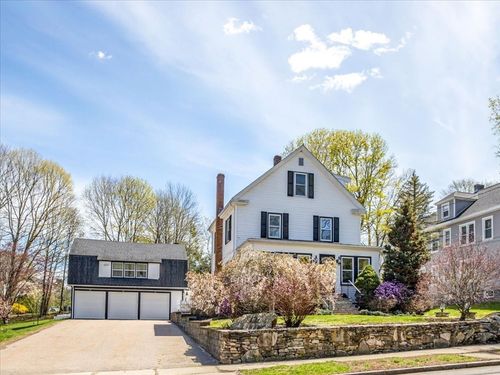 29 Clapp St, Walpole, MA, 02081-3209 | Card Image