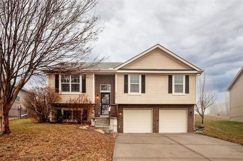 15750 Nw 125th St, Platte City, MO, 64079-7906 | Card Image