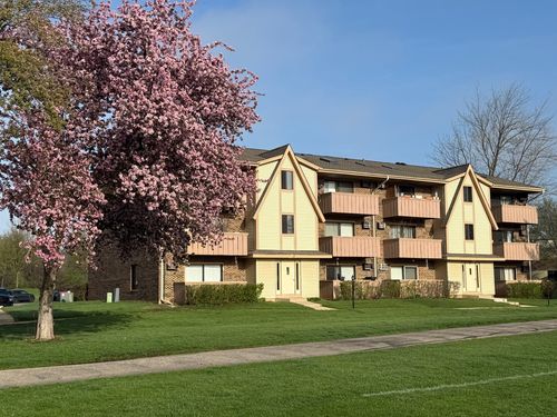 10-3 Cedar Ct, Vernon Hills, IL, 60061-3024 | Card Image