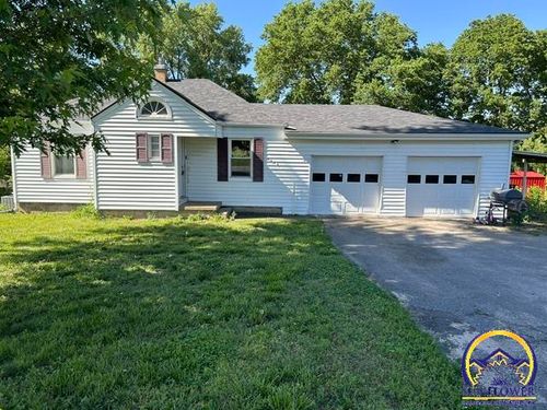 3434 2nd St, Topeka, KS, 66607-2251 | Card Image