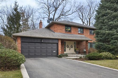 1048 Veroli Crt, Mississauga, ON, L5H4B9 | Card Image