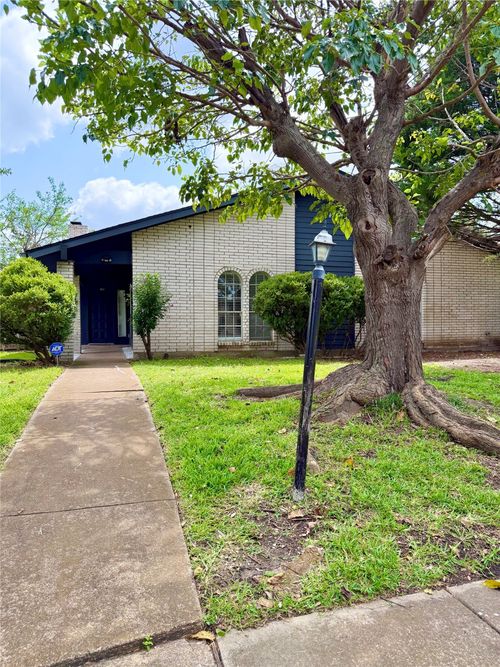 1506 Hindsdale Dr, Richardson, TX, 75081-2639 | Card Image