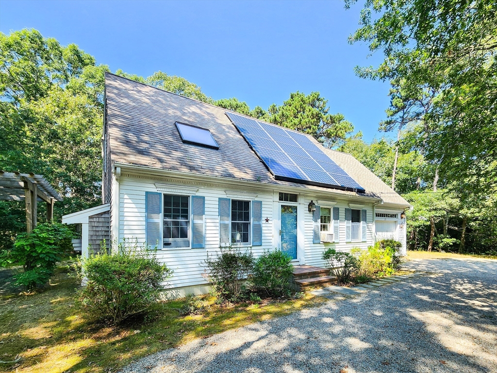Clayton Cir, Orleans, MA 02653