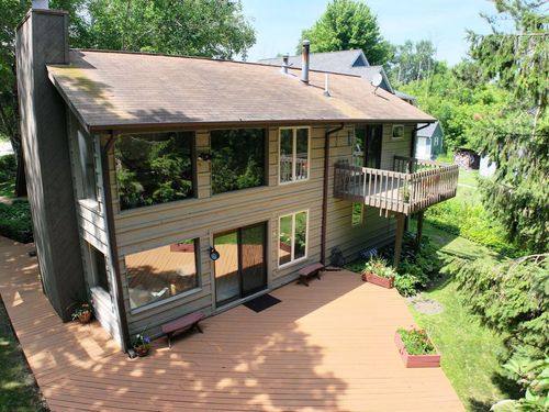 4992 Lake Bluff Road, BELGIUM, WI, 53074 | Card Image