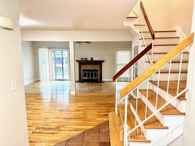 1502 Timber Oaks Rd, Townhouse with 2 bedrooms, 3 bathrooms and null parking in Edison NJ | Image 5