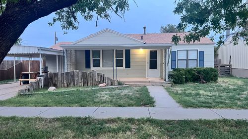 1215 Avenue C, Levelland, TX, 79336-5541 | Card Image
